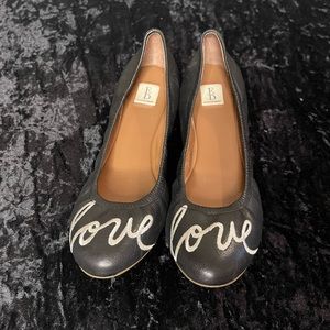 Ellen Degeneres black, love flats, size 7.5